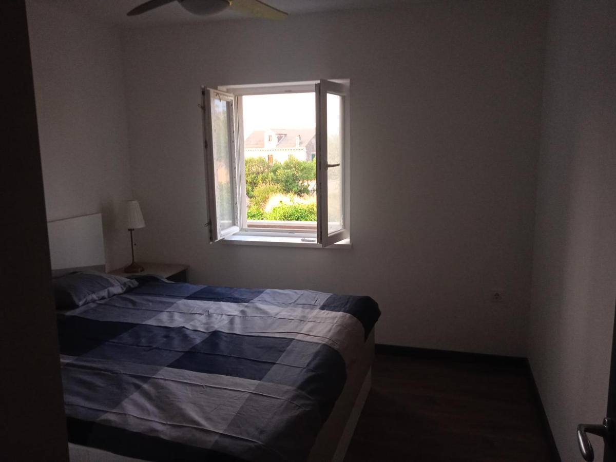 Anton Apartment Повля Екстериор снимка